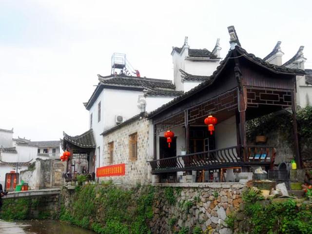 本田crv大雨淋过为什么启动了走不了车子停在了淌水曹下边了,雨挺大,为什么车子启动了走不了? - 专业知识问答网页